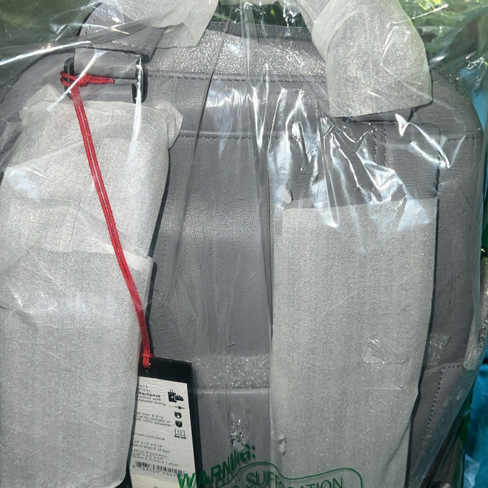 NWT TUMI VOYAGEUR HANNAH BACKPACK PEARL GREY - Picture 14 of 14